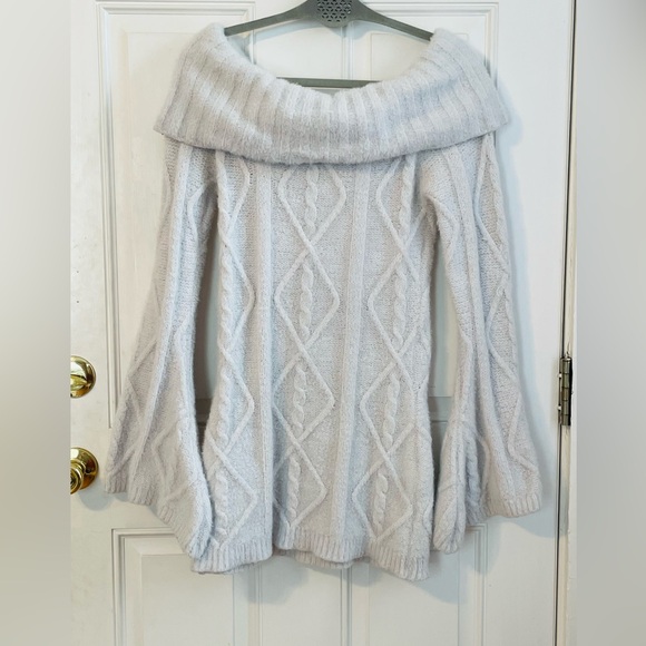 Forever 21 Sweaters - Forever 21 Off-Shoulder Sweater - white